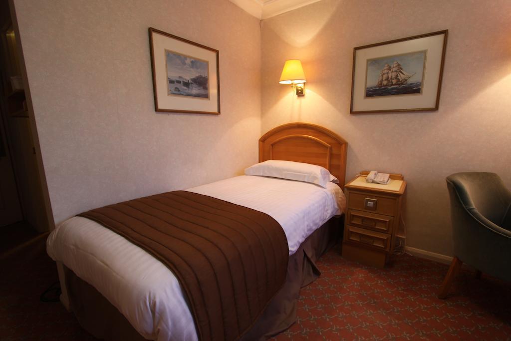 Swallow Churchgate Hotel Harlow Kamer foto