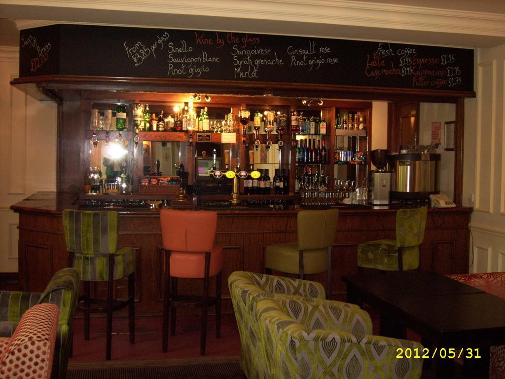 Swallow Churchgate Hotel Harlow Buitenkant foto